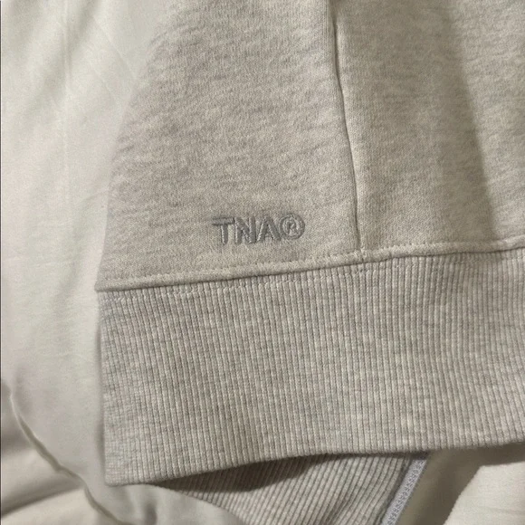 ARITZIA TNA Hooded Zip-Up Sweatshirt - Picture 7 of 8